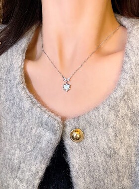 甜美蓝色海洋爱心设计感锁骨链