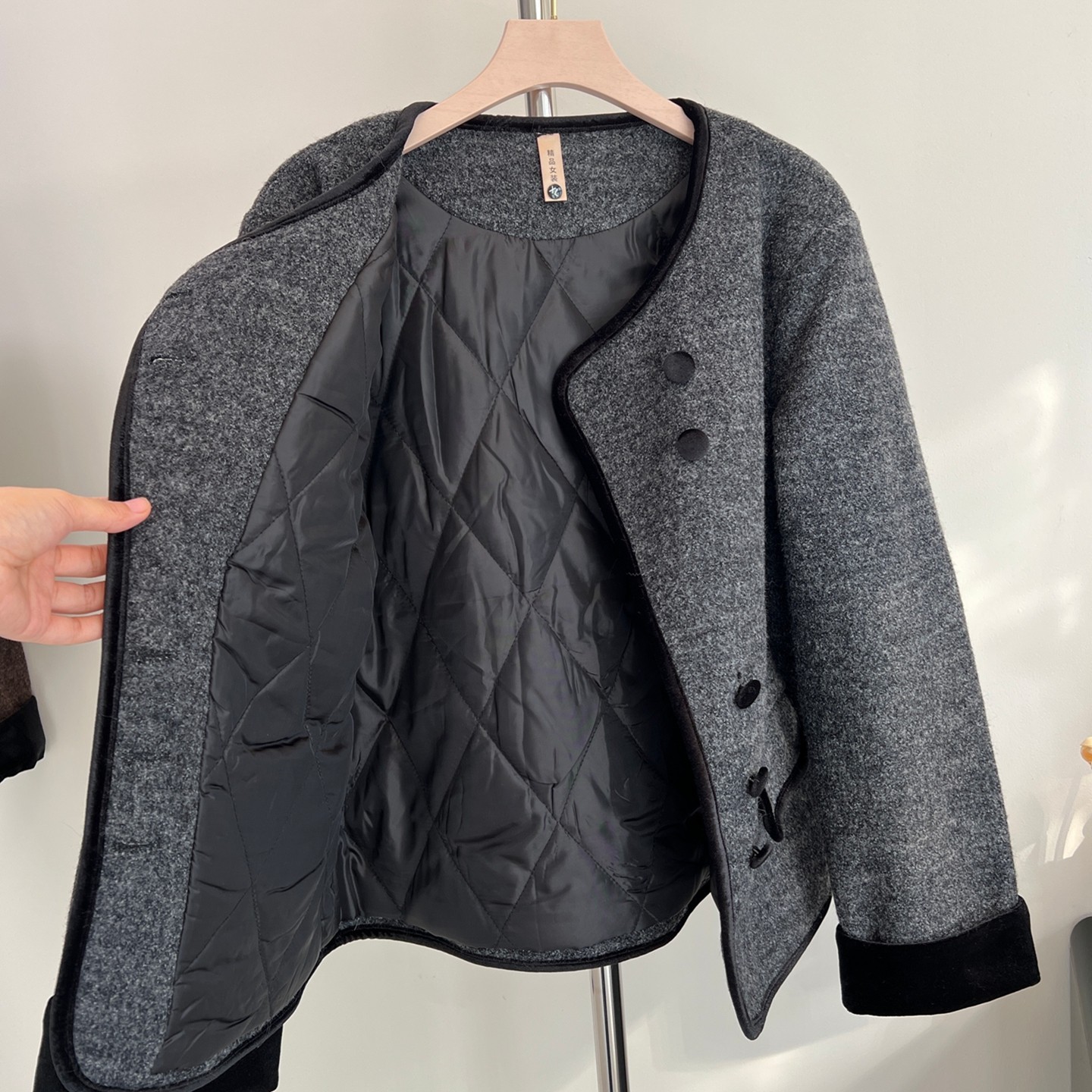 2025新款小个子妈妈秋装毛呢外套中老年女秋季小香风时尚短款上衣,淘宝优惠券,粉丝福利购,淘宝优惠卷