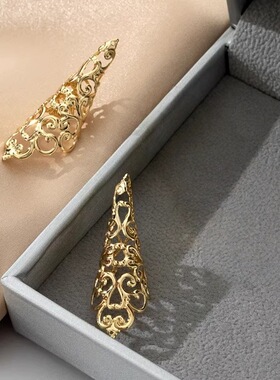 个性镂空花纹护甲套新款演出歌剧道具锥形指甲套夸张复古时尚饰品