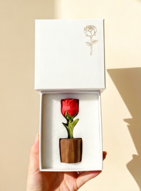 手工木质玫瑰永生花摆件