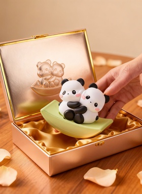 可爱熊猫公仔桌面摆件萌宠礼品