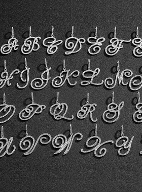 欧美嘻哈吊坠花体草体英文字母吊坠18K金镶锆石夜店蹦迪项链