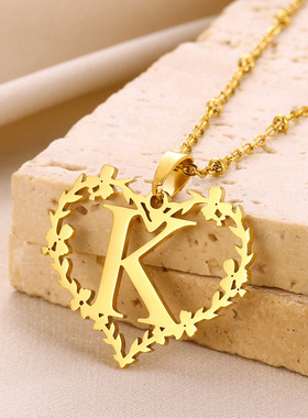 欧美新款心形镂空字母吊坠项链爱心花边大写字母姓氏名字男女项链