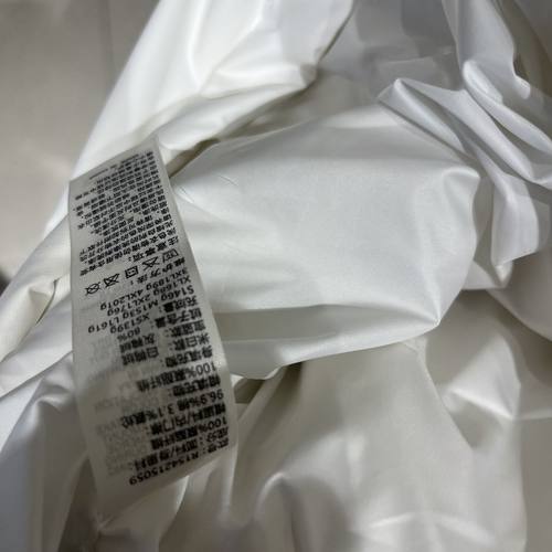 2025年冬季新款女装梭织宽松连帽插肩中长羽绒服R154215059以纯 - 图1