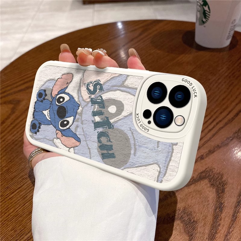 潮牌史迪仔适用苹果16/15/14可爱手机壳新款iPhone13promax简约款8/7/6plus软硅胶全包防摔11pro/xsmax保护套