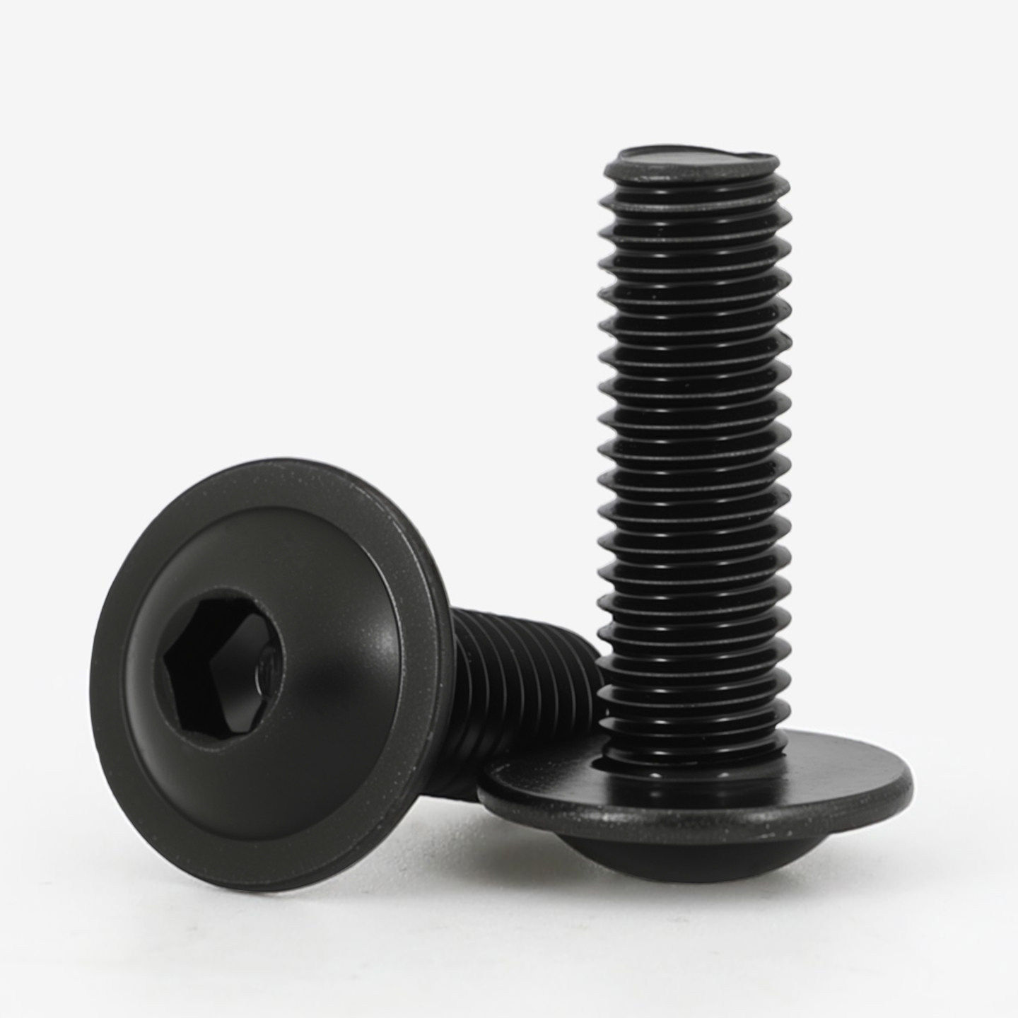 304黑色不锈钢圆头带垫内六角螺丝钉/法兰盘头带介螺栓M3M4M5M6M8,淘宝优惠券,粉丝福利购,淘宝优惠卷