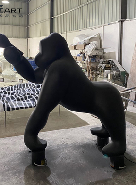 乔万金刚卡通风落地摆件美陈装饰