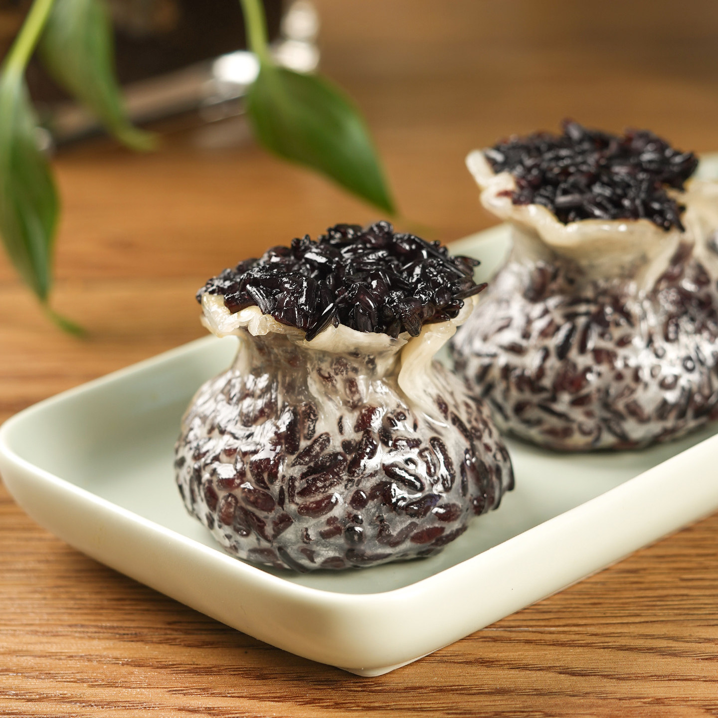 粮觅蛋黄肉松乌米烧麦甜味早餐半成品糯米烧卖儿童面点速冻加热,淘宝优惠券,粉丝福利购,淘宝优惠卷