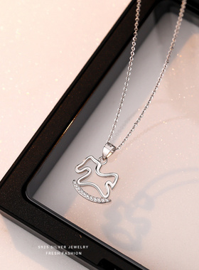 S925纯银镶钻小木马项链女轻奢可