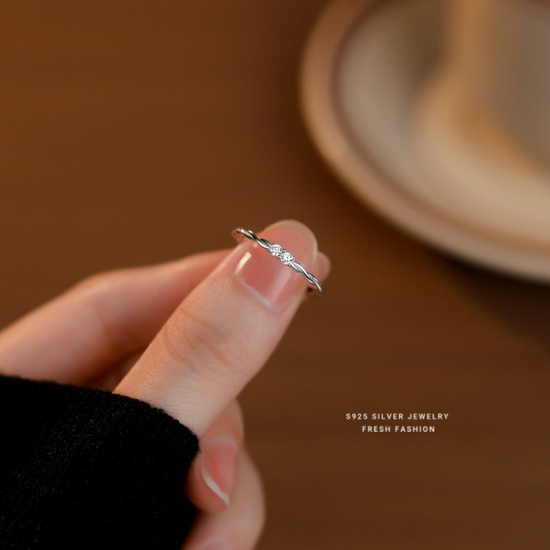 S925 sterling silver plain ring for women, cold style niche design