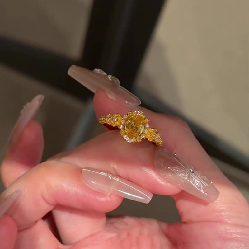 Flashing pigeon egg ring for women with niche design and high-end feel