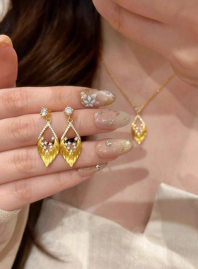 超闪羽毛项链女高级感轻奢小众