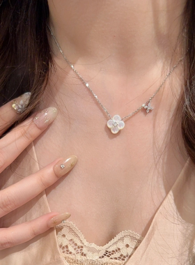 四叶草项链女2025新款配饰锁骨链