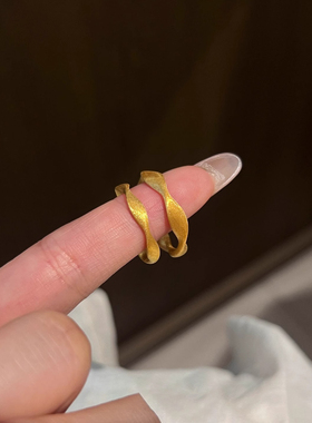 莫比乌斯环金色拉丝戒指女食指戒