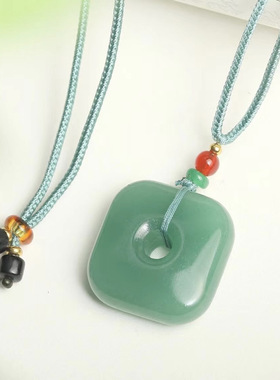 东陵玉四方来财平安扣吊坠女生款