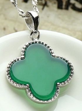 绿玉髓四叶草吊坠女生饰品礼物
