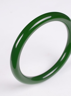 和田玉碧玉手镯菠菜绿女款礼物