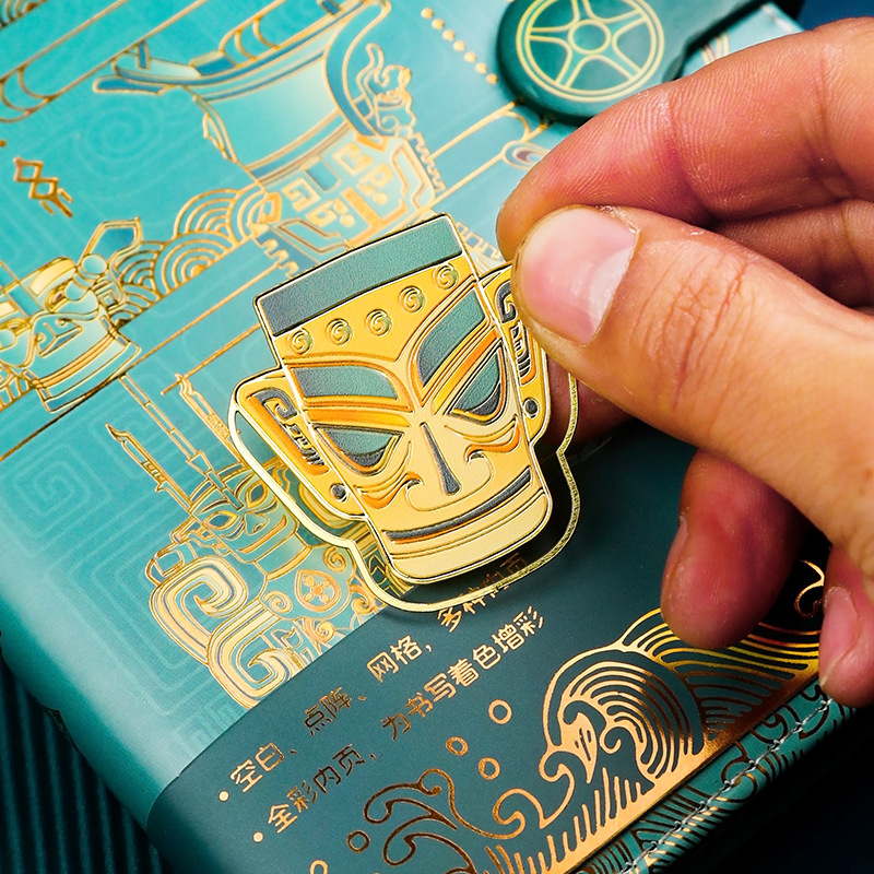 三星堆笔记本套装复古典彩页记事本书签徽章签字笔创意礼盒伴手礼 - 图0