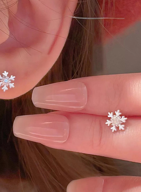 伊灿S999纯银针迷你雪花耳钉女