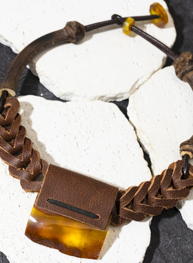 二梦三青【西海龙宫】潮流饰品皮镶琥珀原创小众项链女中古复古风