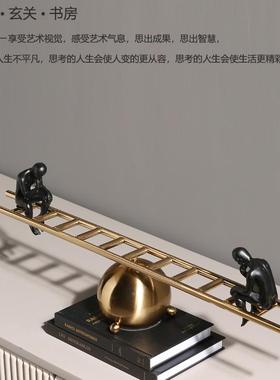 现代简约创意沉思者人物摆件轻奢客厅样板房酒柜电视柜书房装饰品