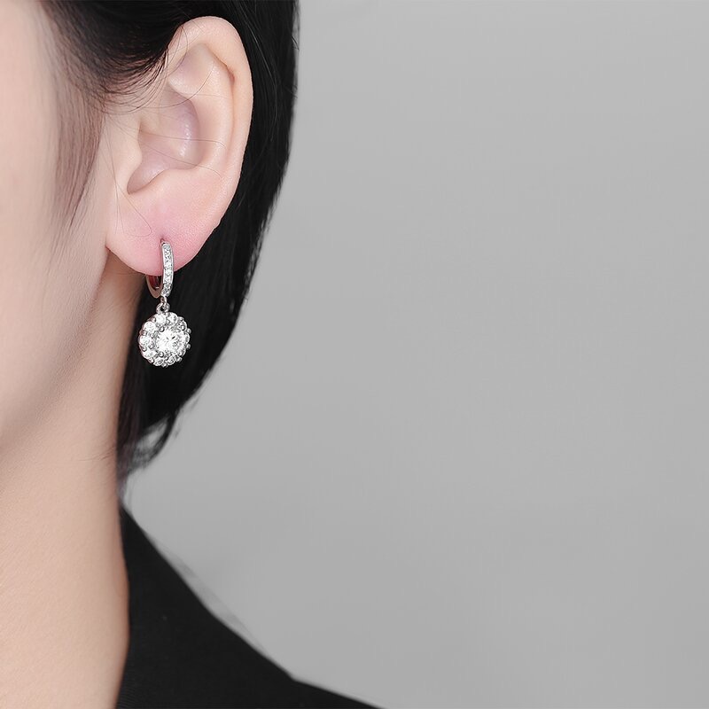 S925银镶嵌莫桑石满钻耳环女日韩时尚气质百搭耳坠个性冷淡风耳饰 - 图2