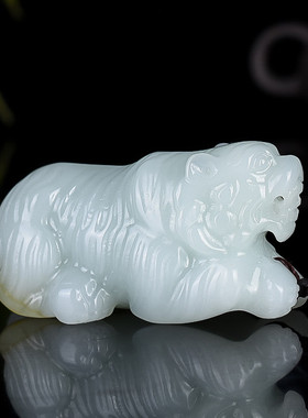 天然新疆和田玉糖料老虎手把件且末糖玉生肖虎挂件把玩件籽料把件