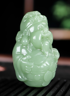 天然新疆和田玉籽料财神手把件精雕玉石财神爷挂件招财青白玉把件