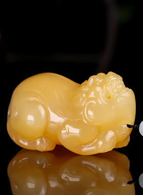 天然新疆和田玉黄玉籽料貔貅手把件招财神兽玉石挂件玉麒麟把玩件