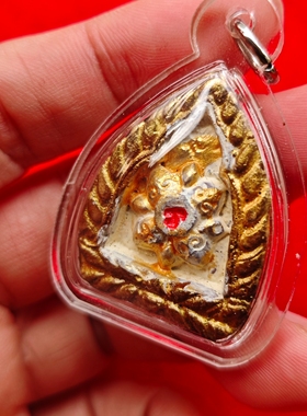 泰国佛牌 阿赞漳 2551 描金咩托尼 老师纯手工制作的