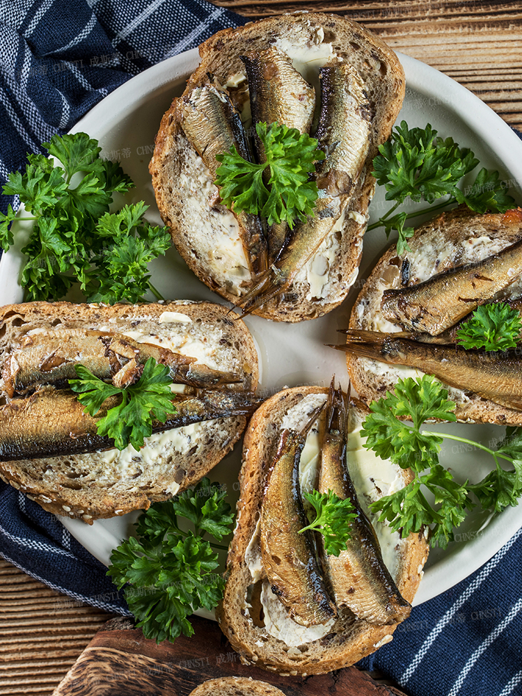 法国进口艾沃橄榄油浸沙丁鱼罐头115g原味即食海鲜下饭菜鱼类罐头