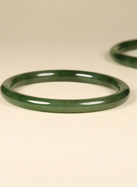 天然和田玉碧玉圆条手镯