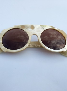 时尚达人铆钉饰哑光粗面磨砂花边框黄白色圆形大框牛角太阳镜墨镜