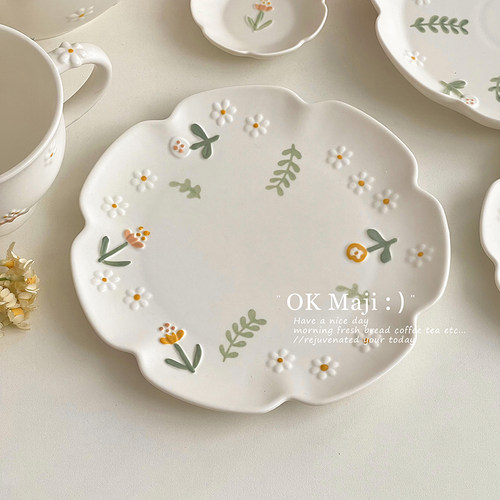 小雏菊餐具陶瓷餐盘家用菜盘特别好看的盘子可爱碟子早餐甜品盘 - 图3