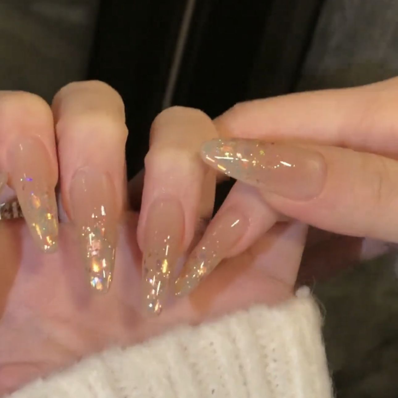 纯手工美甲穿戴甲高级感显白气质简约七彩亮片长款椭圆新宽春夏,淘宝优惠券,粉丝福利购,淘宝优惠卷