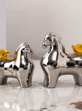 陶瓷双马携金来，马上有钱发大财