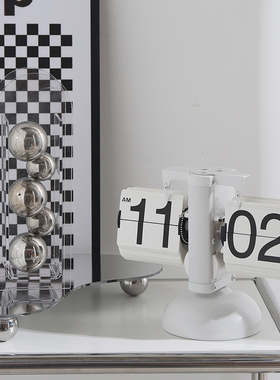 现代简约复古自动翻页机械时钟