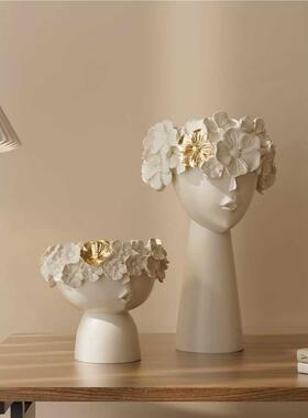 COCO 高级感创意雕塑艺术人物摆件现代轻奢新居客厅电视柜装饰品