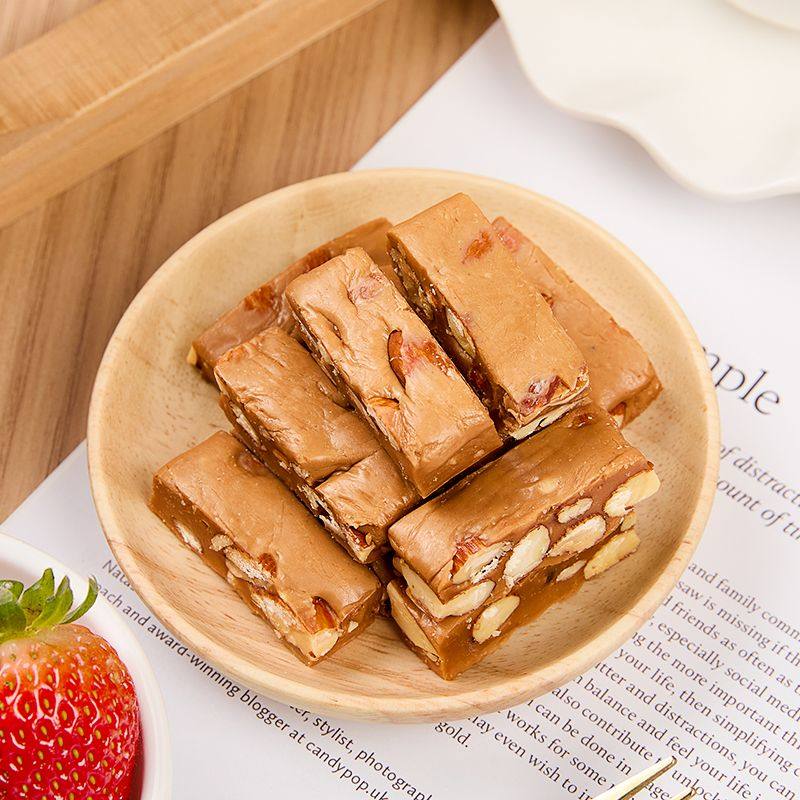 日期新鲜小象海盐太妃糖106g原料巴旦木坚果仁焦糖休闲零食,淘宝优惠券,粉丝福利购,淘宝优惠卷