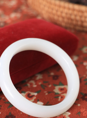 天然新疆和田玉羊脂级白玉58圈口手镯大气典雅古风男女手饰收藏