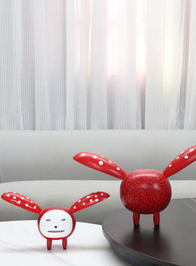 波点红色大耳朵卡通滑稽小怪摆件