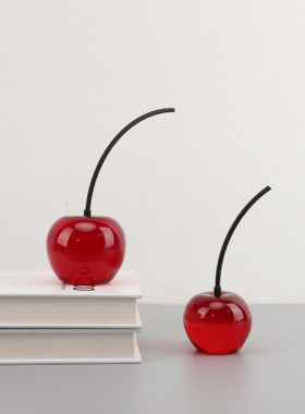 简约树脂+金属客厅小樱桃摆件