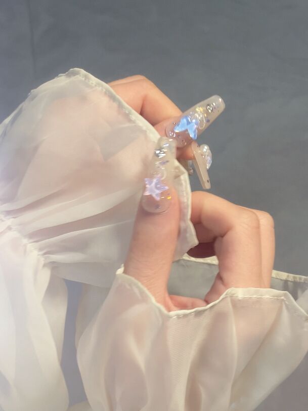 手工穿戴甲2025新款冰透蝴蝶星辰仙女落泪春日彩色闪钻长款成品甲 - 图1