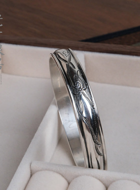 老寸银器复古轨道女刻花银手镯