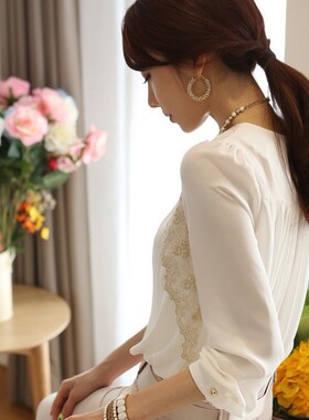 Women Loose Chiffon Blouse Feminine Lace Embroidery Patchwor