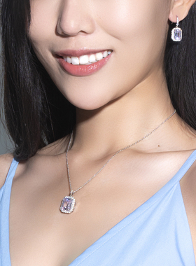 绿色宝石装点的花边设计