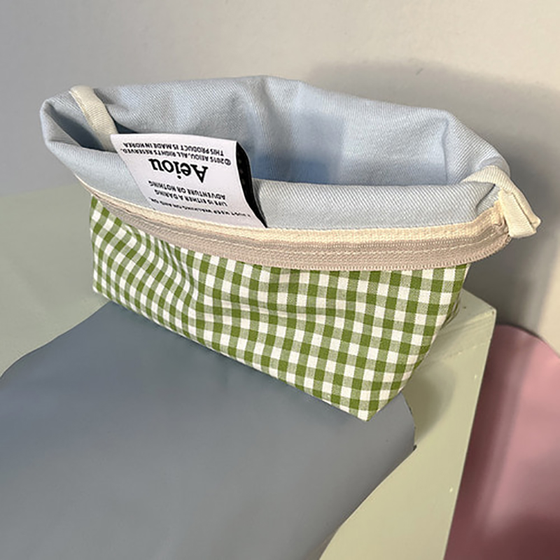 PerPer现货 | 韩国正品Aeiou彩色格纹ins风化妆包M码收纳拉链包 - 图2