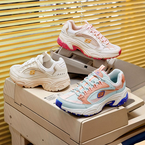 Skechers 俜 Outlets Lu Yanxin