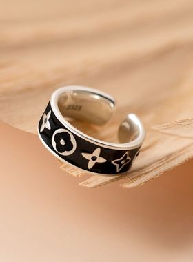 新品韩版黑色花朵滴胶戒指女时尚气质个性小众设计网红热卖指环戒