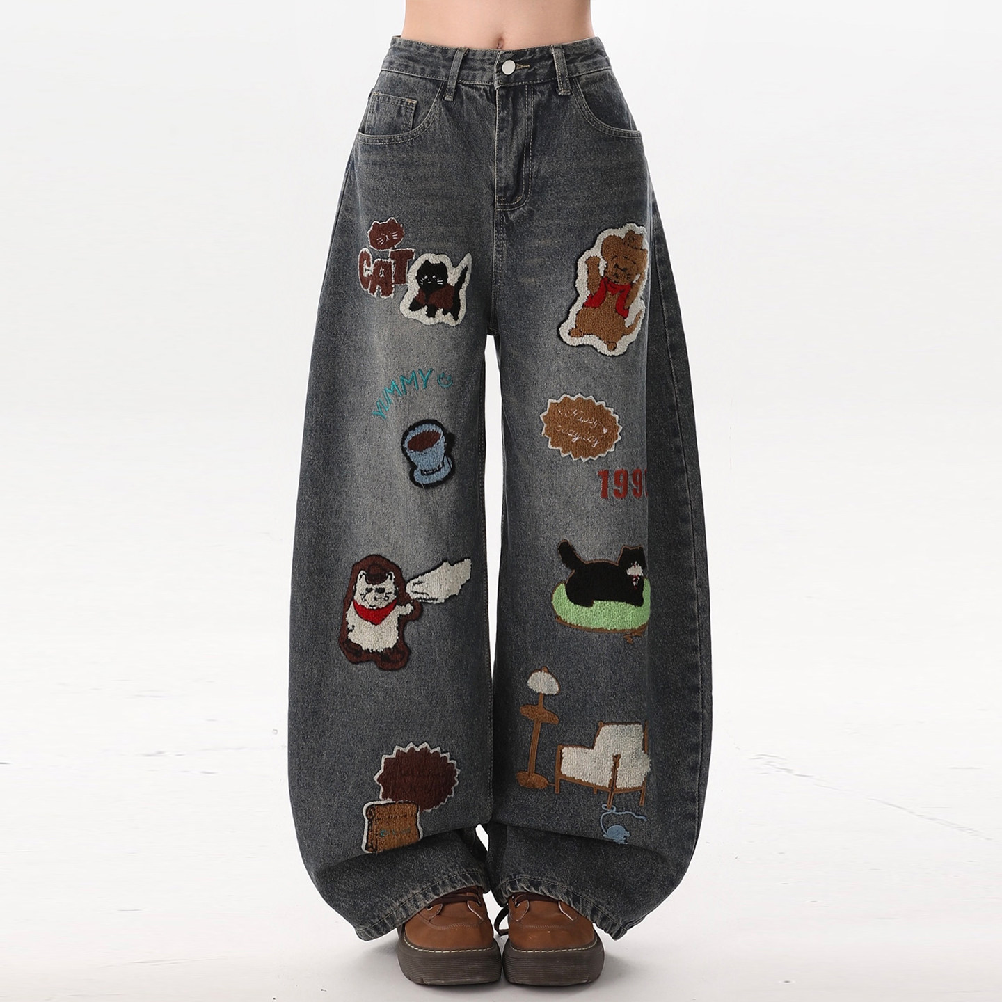 特大码胖mm复古辣妹卡通刺绣牛仔裤女秋季高街风小众弯刀阔腿裤子,淘宝优惠券,粉丝福利购,淘宝优惠卷
